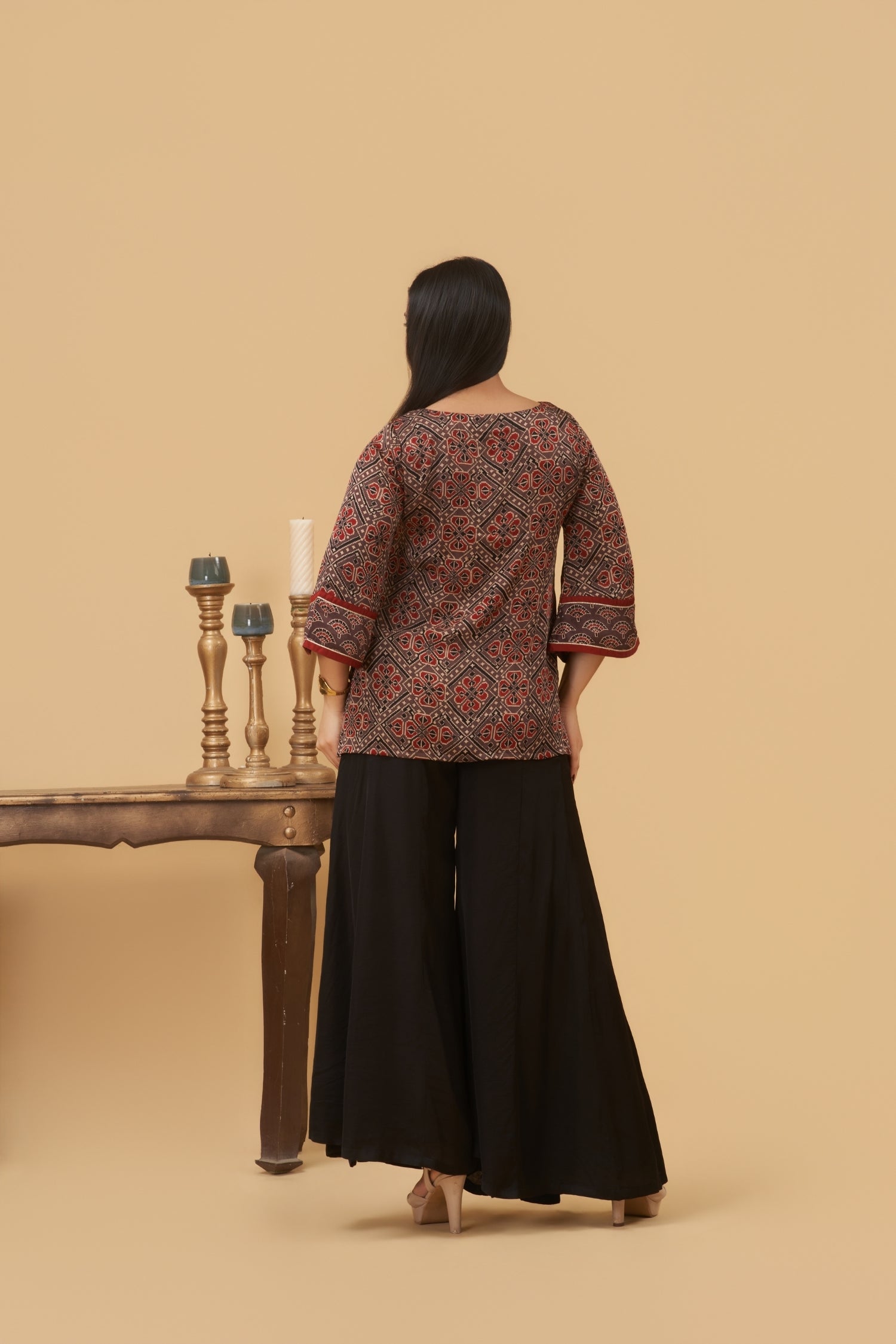 Zoya Ajrakh Short Top