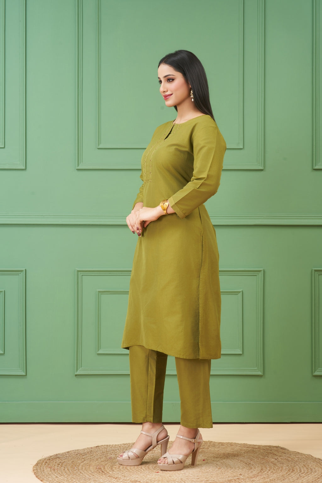 Sitara Mehndi Kurta Set