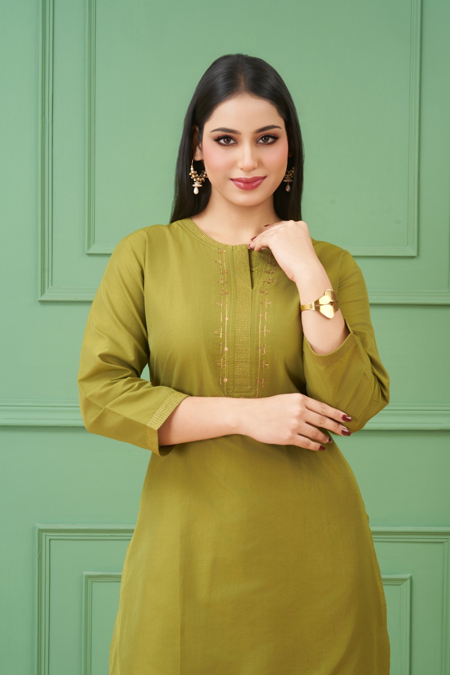 Sitara Mehndi Kurta Set